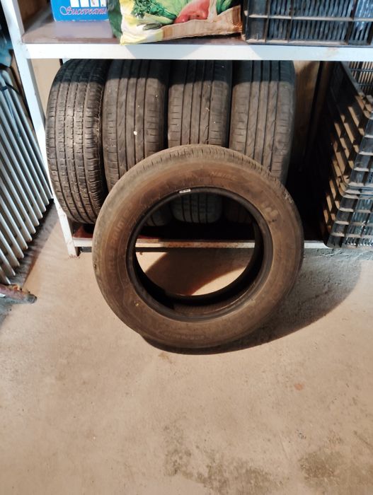 Vând anvelope vara 205/60/R16