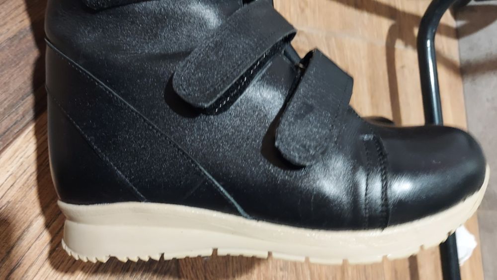 Ортопедическая детская обувь.