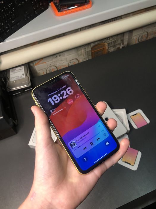 СРОЧНО!!! Продам iPhone 11 Yellow 128Гб