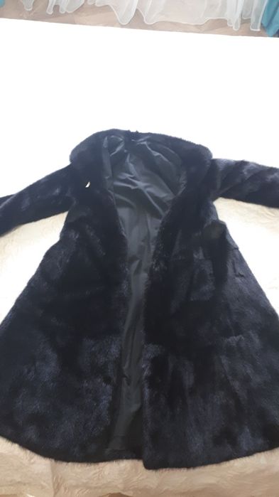Продам норковую шубу.