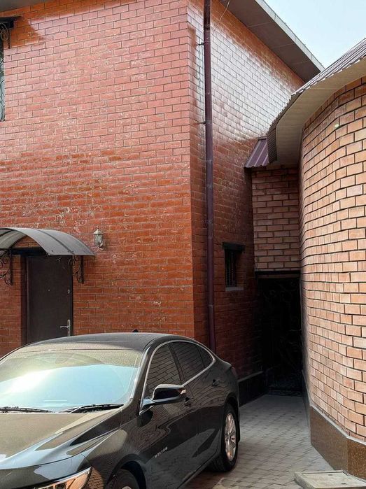 2.3 сот, 4 комн, 135 м², 2 этажа. Метро Тошкент, Сев. вокзал, Сарикул