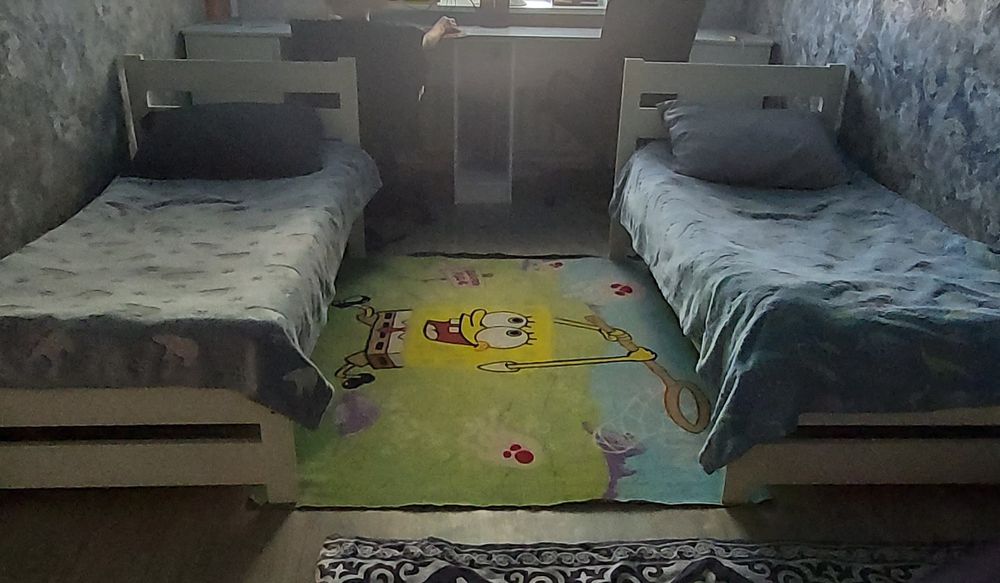 Продам кровати .