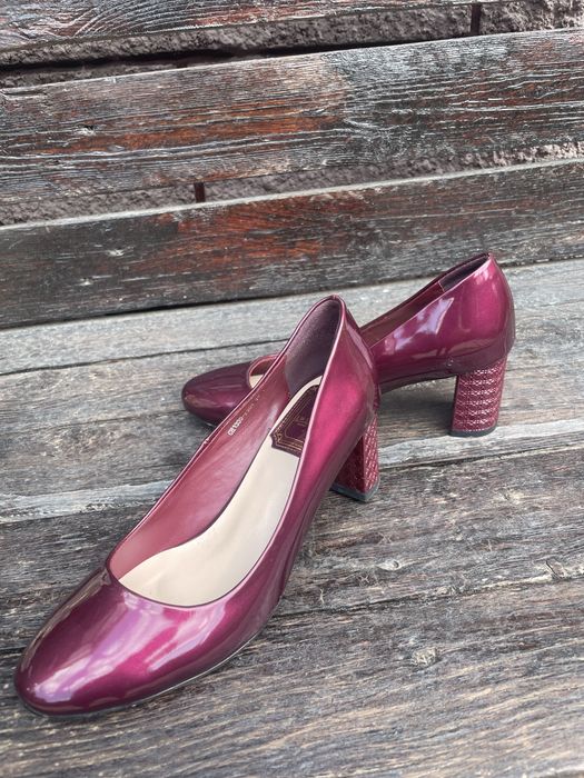 Продам башмаки женские