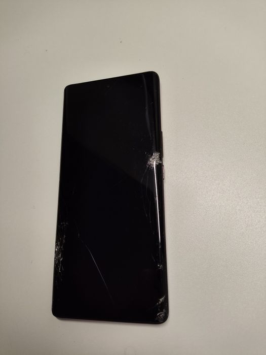 Телефон vivo 30e