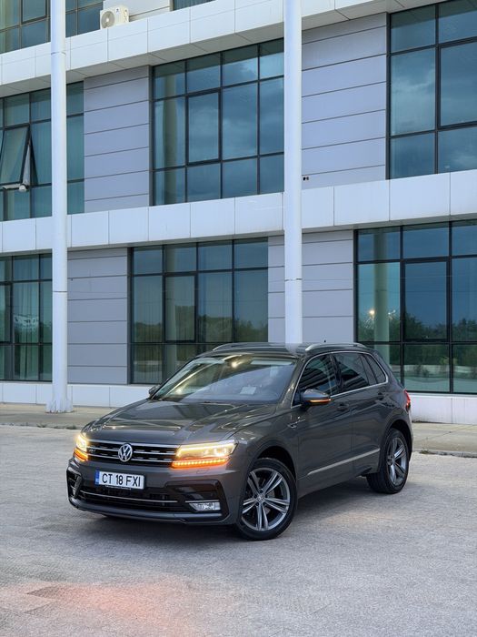 VW Tiguan R-line 2.0 4x4 -190cp / KM reali /VOPSEA ORIGINALA