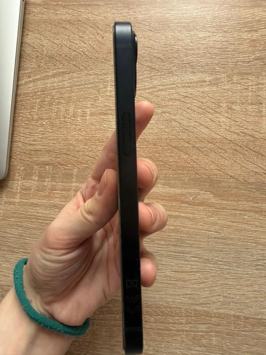 iPhone 13. Продам