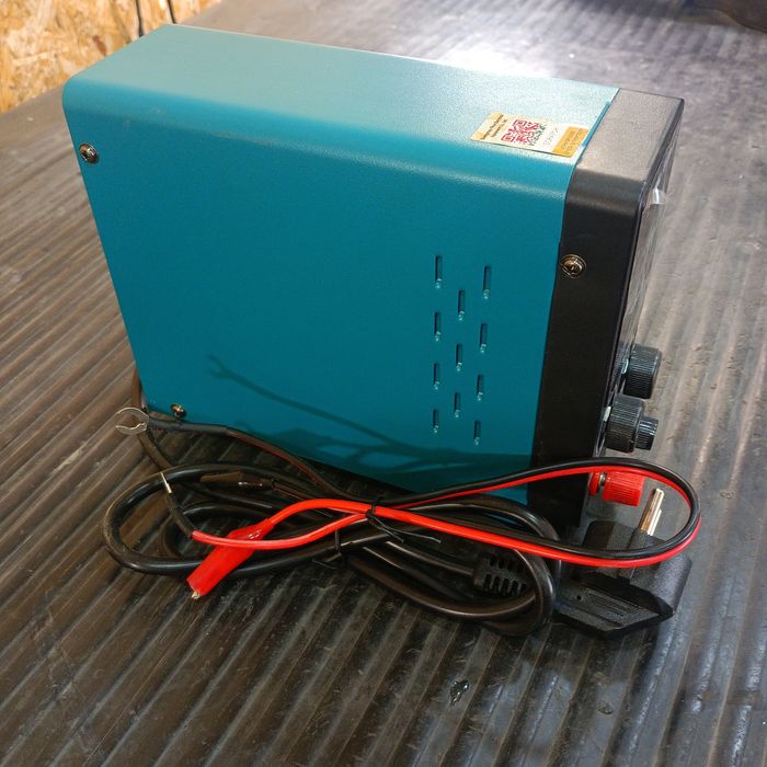 Лабораторный блок питания