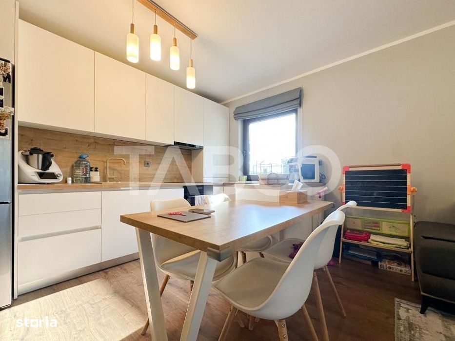 Apartament cu 3 camere de vanzare in cartierul Europa cu garaj — fotografia 2