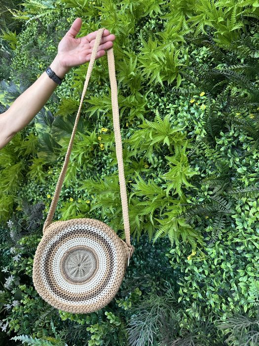 Нова плетена чантичка от Бали