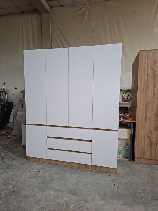 Шкаф 2.17×1.80×50