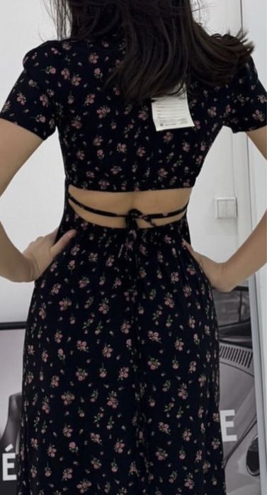 Повседневное черное платье