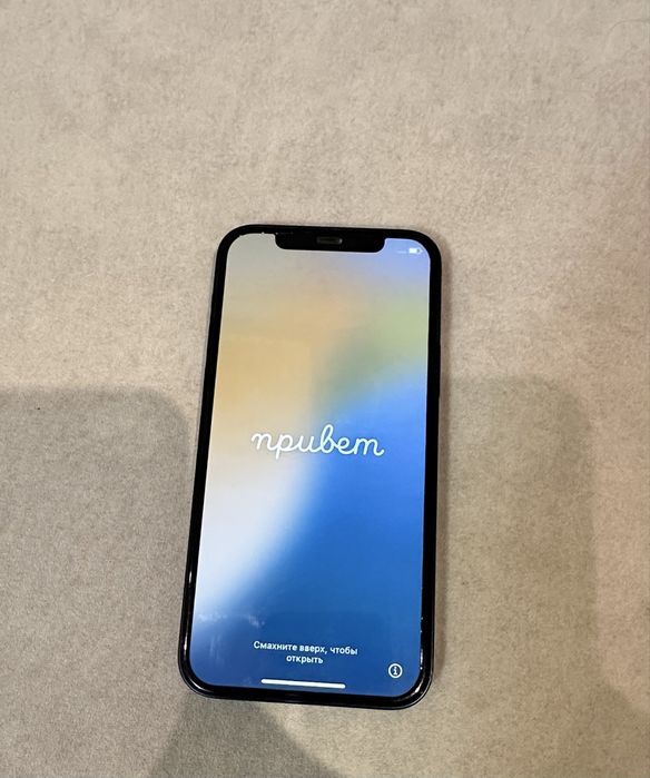 Продам iphone 12 64gb