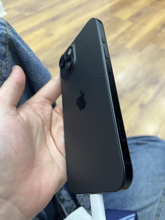 Продается айфон 15