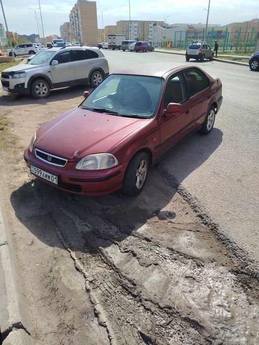 Продам Хонда цевик правый руль