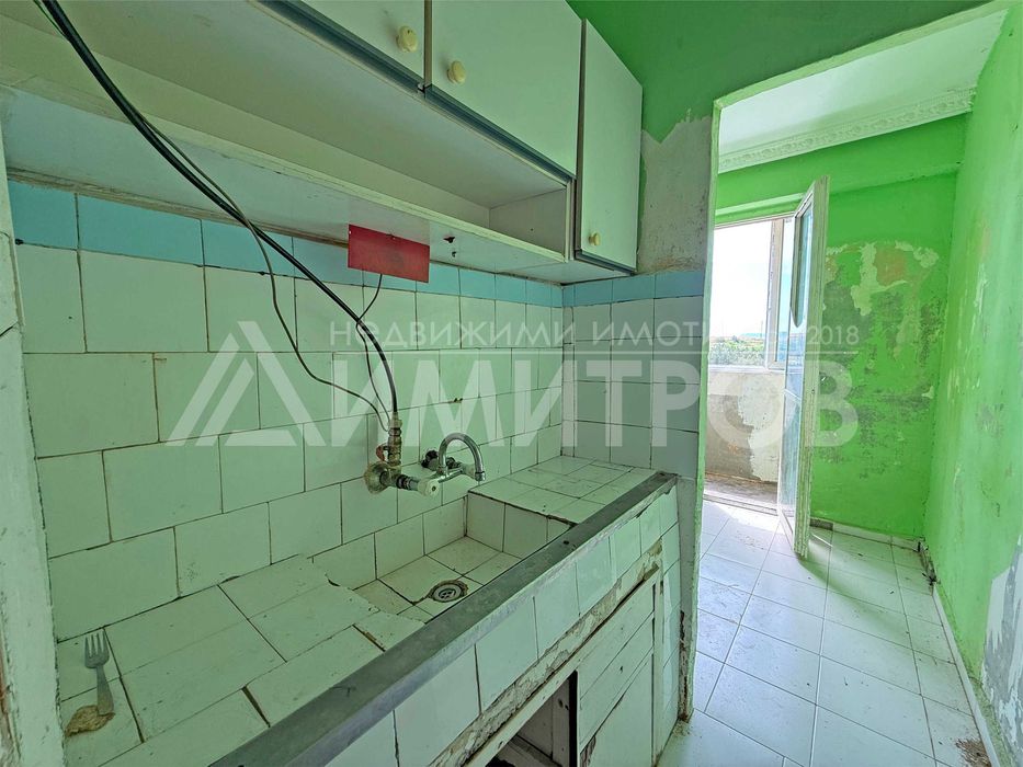 Продава апартамент тип гарсониера 42 кв.м. в гр. Нови пазар, САНИРАН жилищен блок - снимка 6
