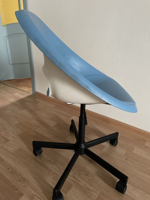 Стул Ikea на колечиках