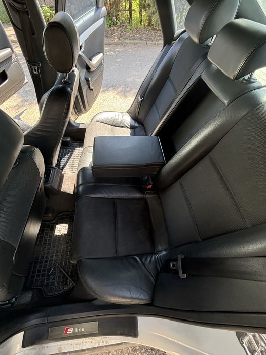 Продавам ауди а4 б6 на части