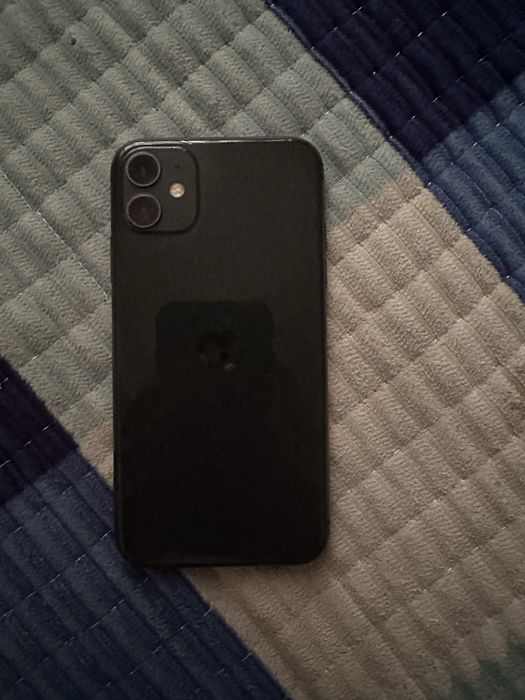 Продам iPhone 11