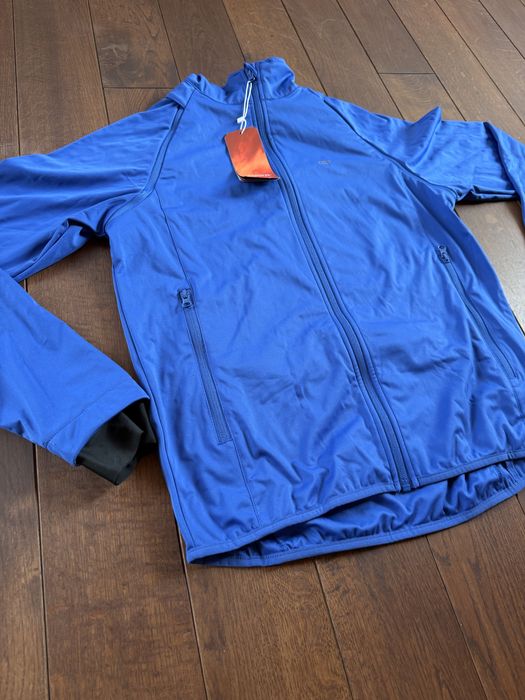 Вело яке с воден стълб 10000