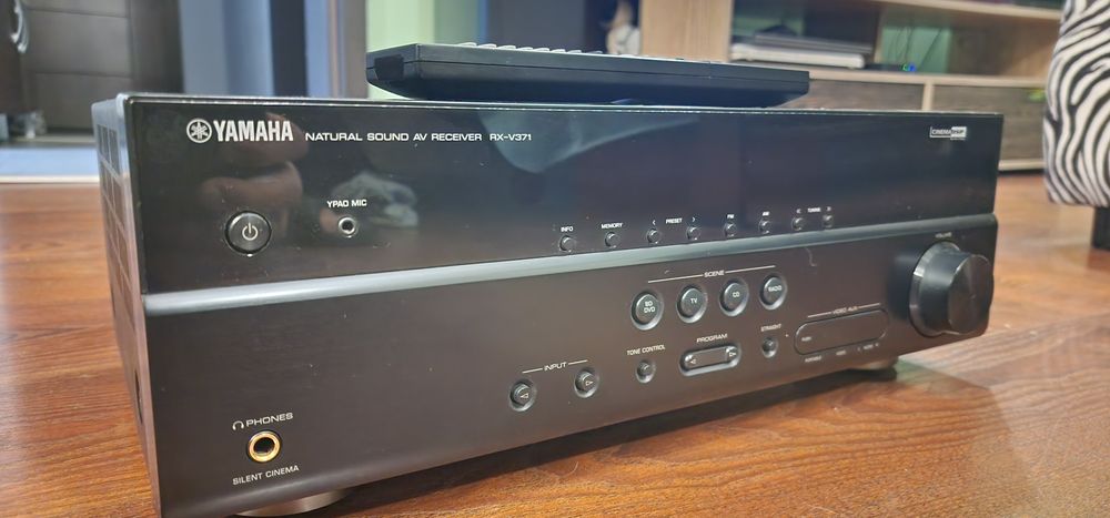 Ресивър Yamaha RX-V371