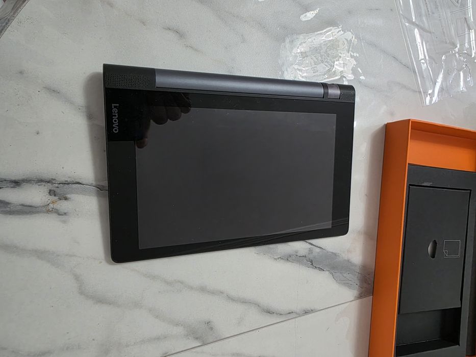 Продам планшет LENOVO