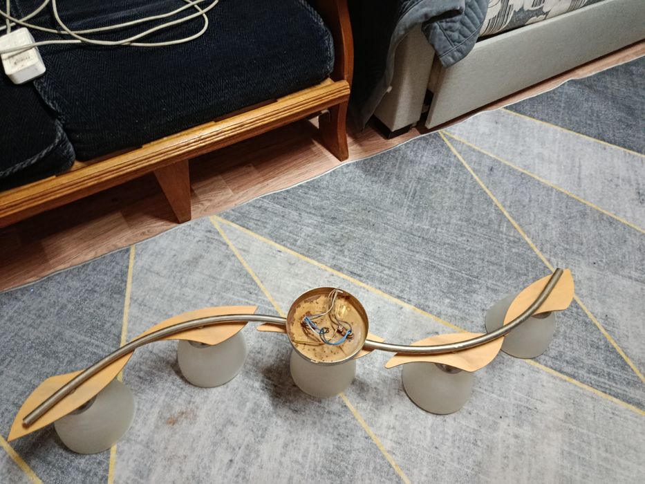 Люстра б/у 5 цоколей