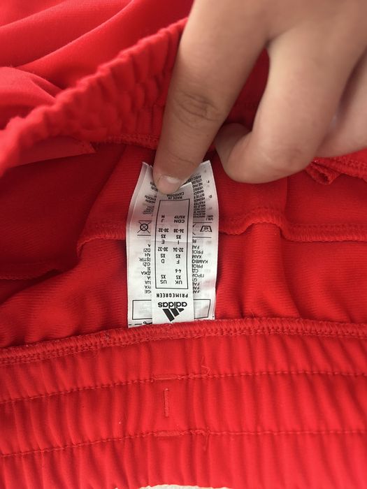 Vand trening adidas rosu de dama