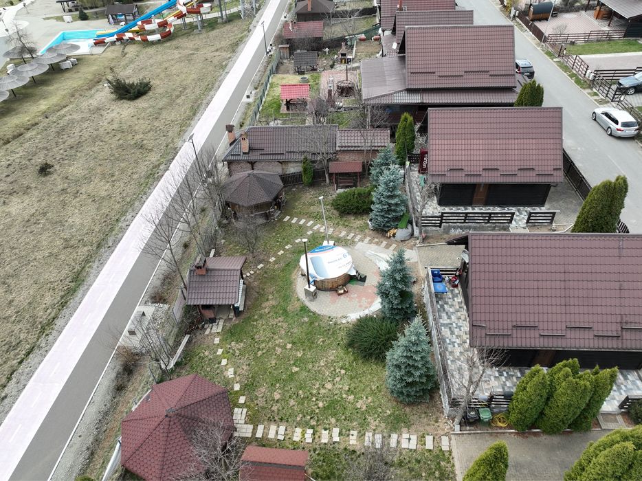 2 cabane Baile Figa ( afacere la cheie ) predare imediata