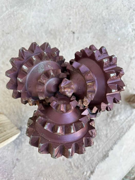 Долото шарошечное дм 190,5 ст