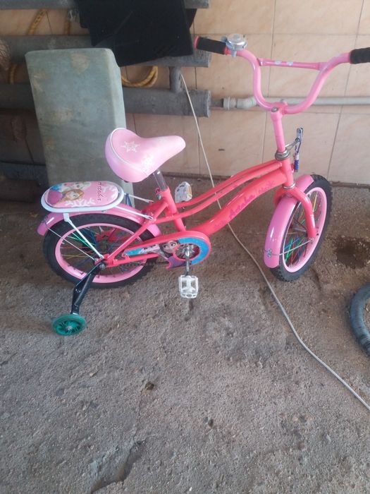 Велосипед розовый