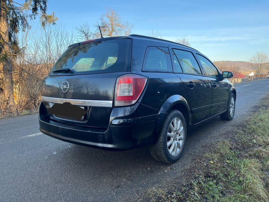 Stop stanga dreapta aripa bara spate haion oglinda usa opel astra h