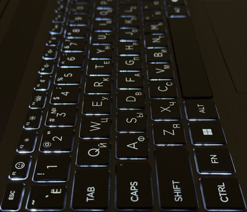 HP Pavilion — Ryzen 7 8840U / 512GB NVME M2 SSD / 8GB DDR5 6400MHz /