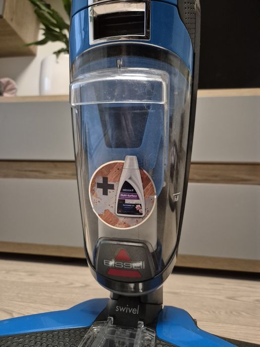 Aspirator cu spalare Bissell crosswave