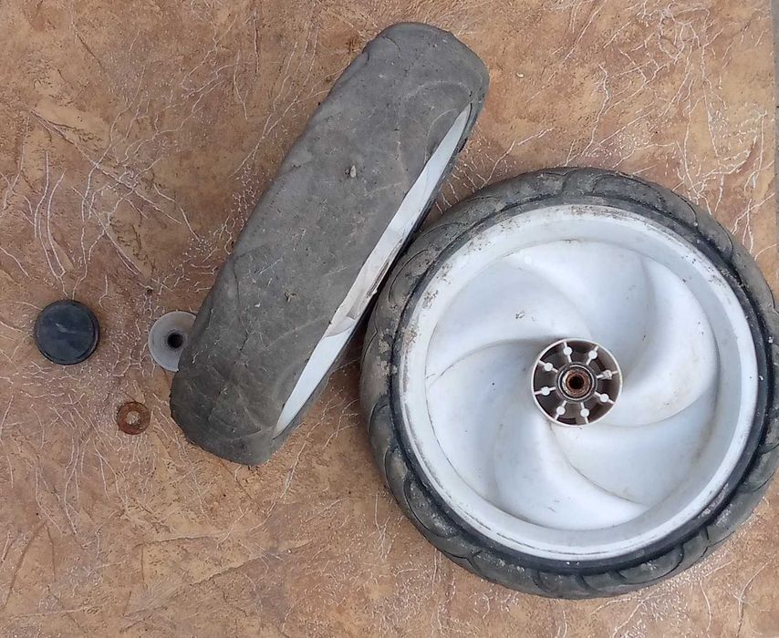 колеса (пара) от детского велосипеда