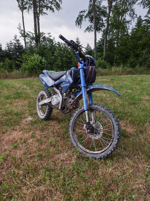Cross de 125,cc in stare foarte buna mai multe detalii la tel