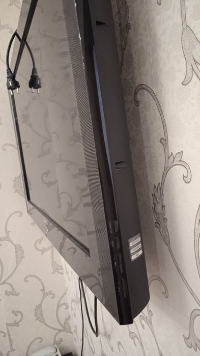 Телевизор Самсунг в отличном состоянии