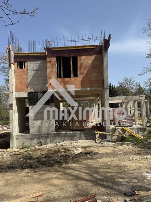 Продава се Къща в к.к. Камчия - 155 кв.м за 1936 €/кв.м - Снимка #1