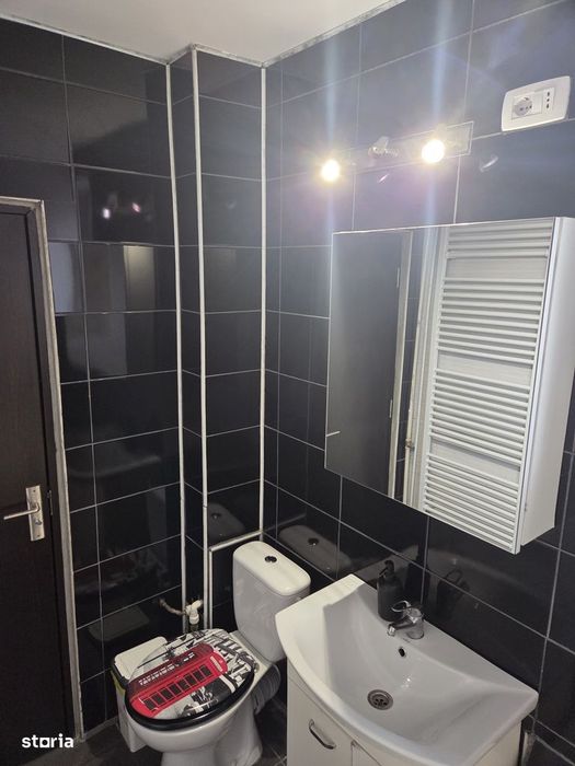 Proprietar/Apartament 3 camere,zona Piata Garii,etaj 4.