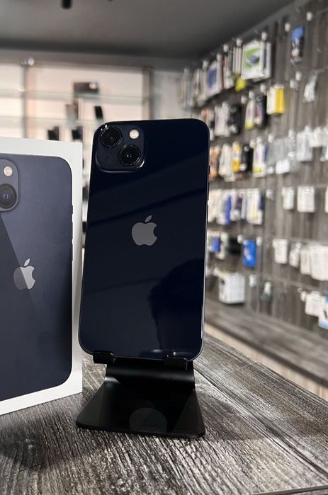 iPhone 13 • 256 GB • 94% Bateria