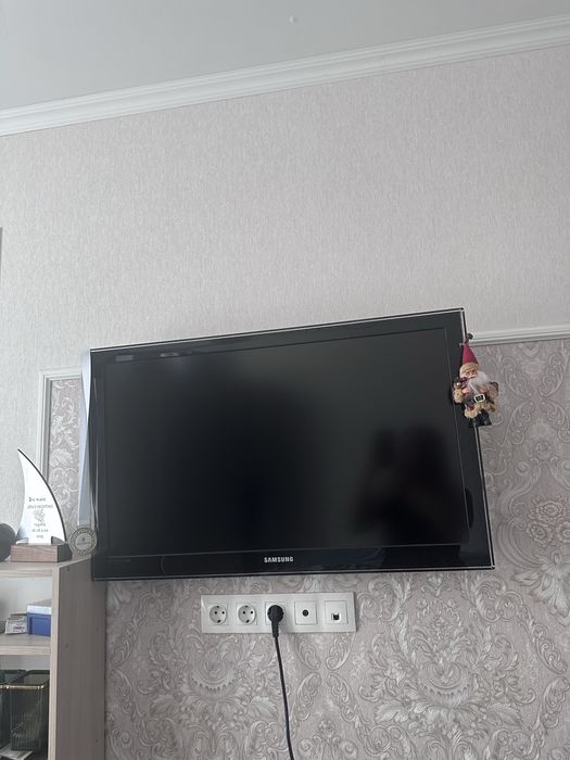Продам телевизор