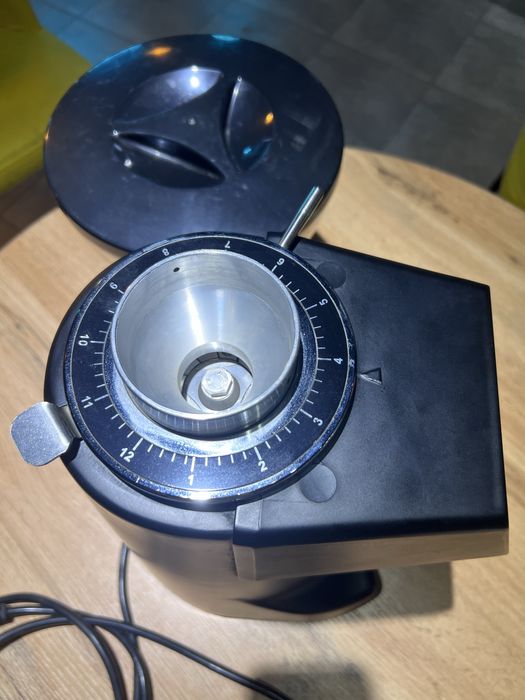 Кофемашинка Simonelli Nuava Appia II б/у