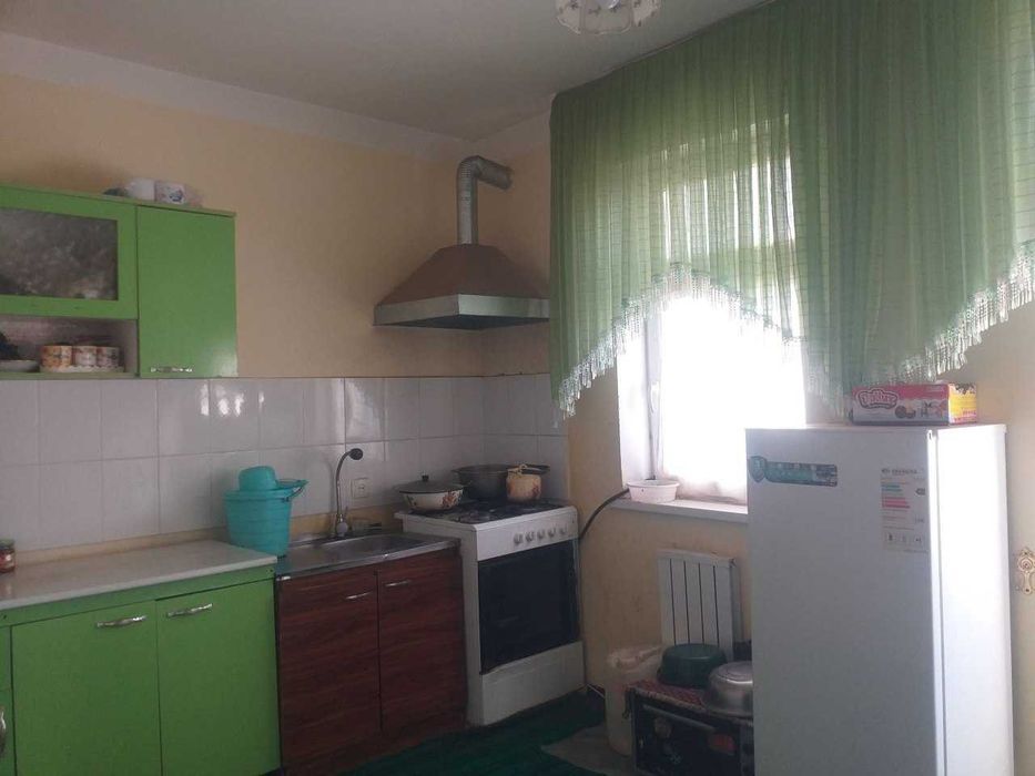 2.5 Sotixda Joylashgan Uy Sotiladi 
Oshxona bilan 4 xonali 
Hamma Hujj
