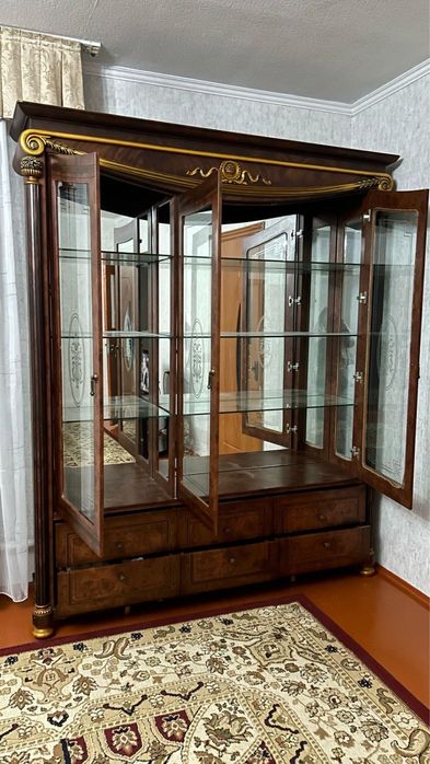 Горка для гостиной