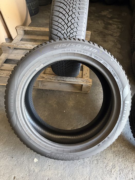 2 anvelope iarna 215/50/18 Pirelli DOT 2025!