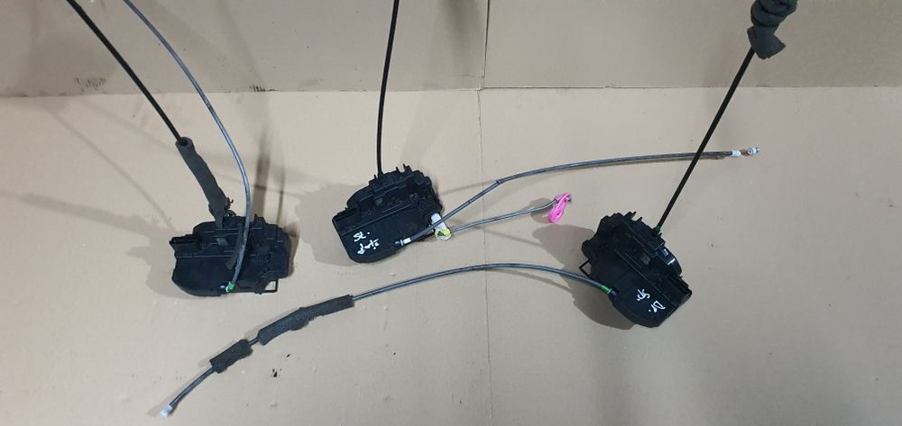Broasca usa fata spate stanga dreapta nissan qashqai j10