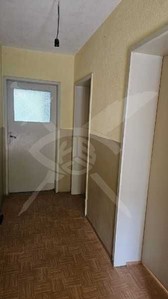 Продава се Къща в Цар Калоян - 210 кв.м за 741 €/кв.м - Снимка #2