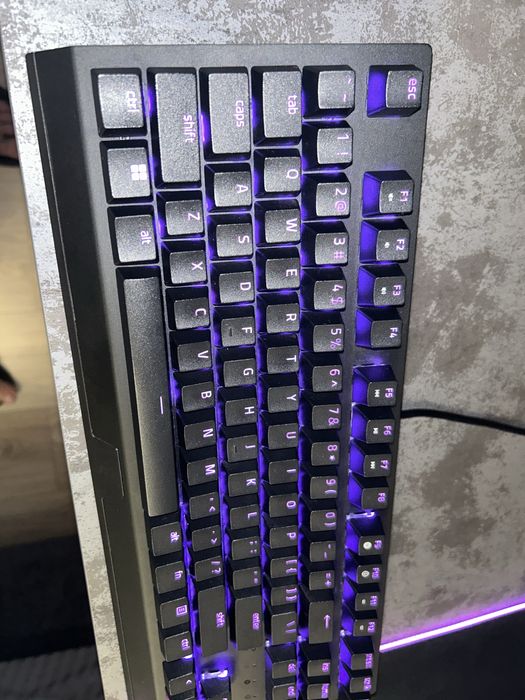 Клавиатура Razer - BlackWidow V3 Tenkeyless + Razer Mousepad