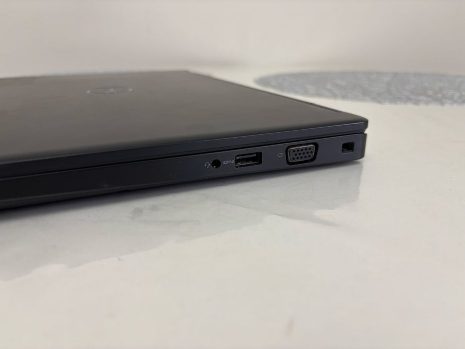 Ноутбук Dell Latitude 5490