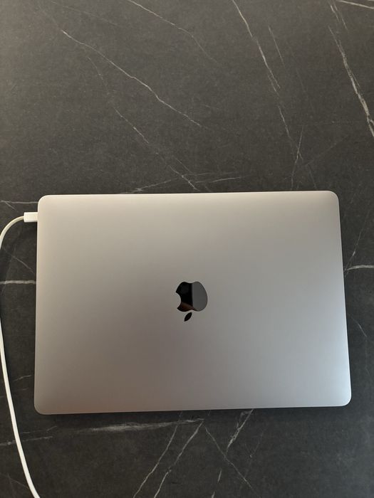 Macbook air m1 256gb ssd 8gb ram 89% sanatate baterie