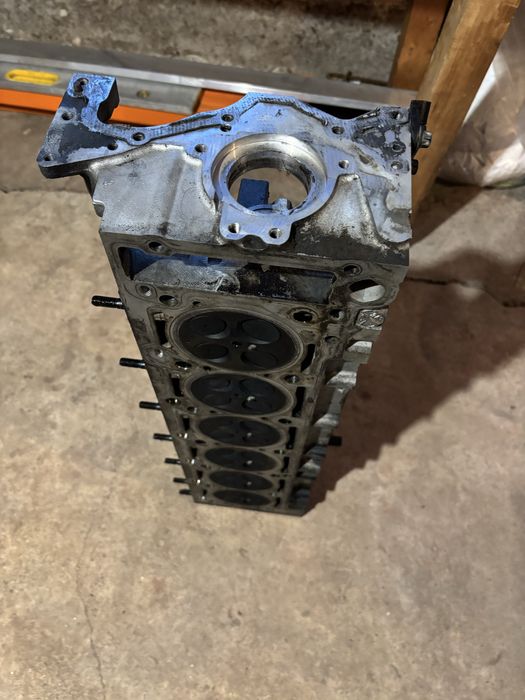 Цилиндрова Глава от Мерцедес В211 Е320 цди